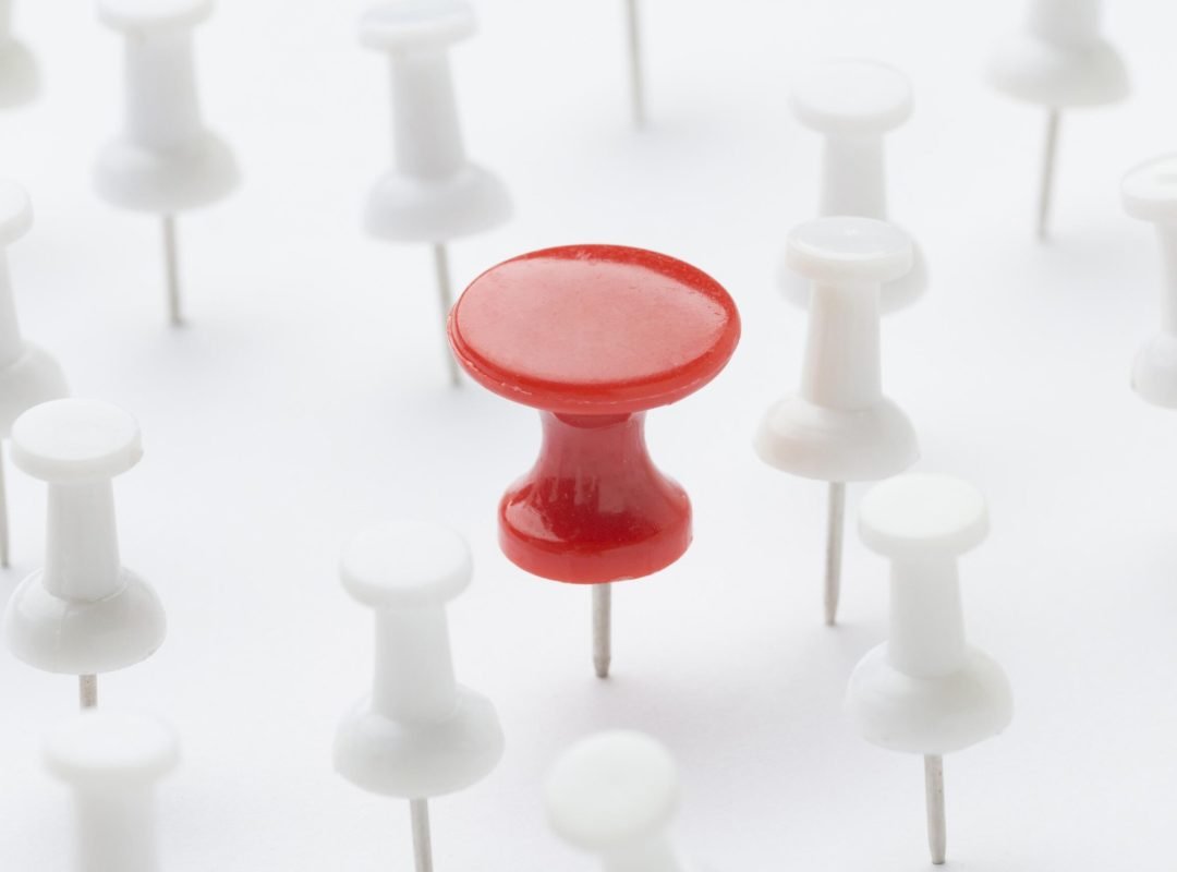 close-up-paper-pin